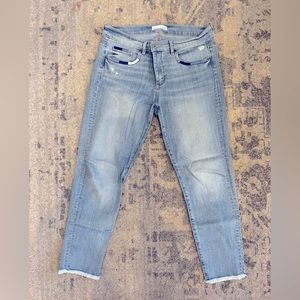 Loft Skinny Cropped jeans w embroidered pockets Sz 8/29
